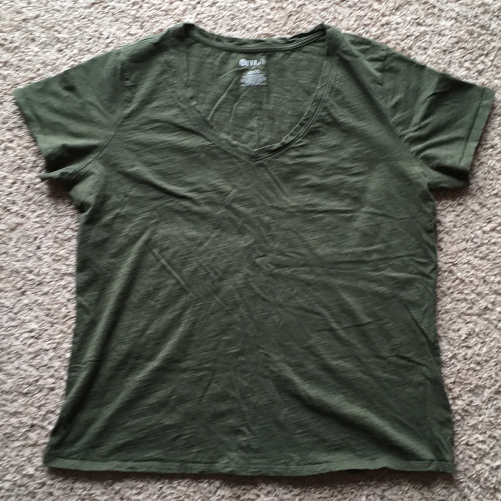 Short-sleeved shirt